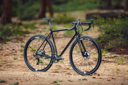 NINER RLT 9 oceľový SRAM APEX štrkový bicykel